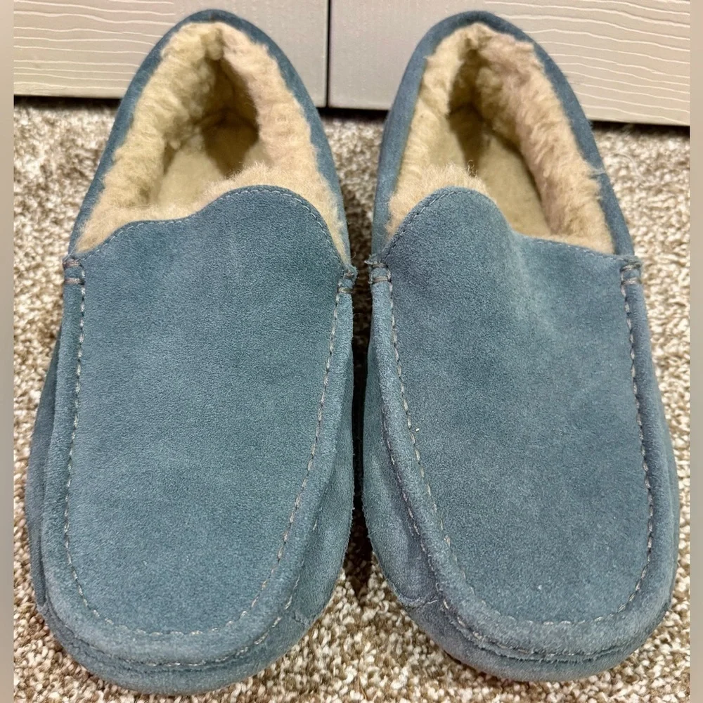 UGG For Men ASCOT Slippers Shoes 8 US Blue Suede $115 MSRP